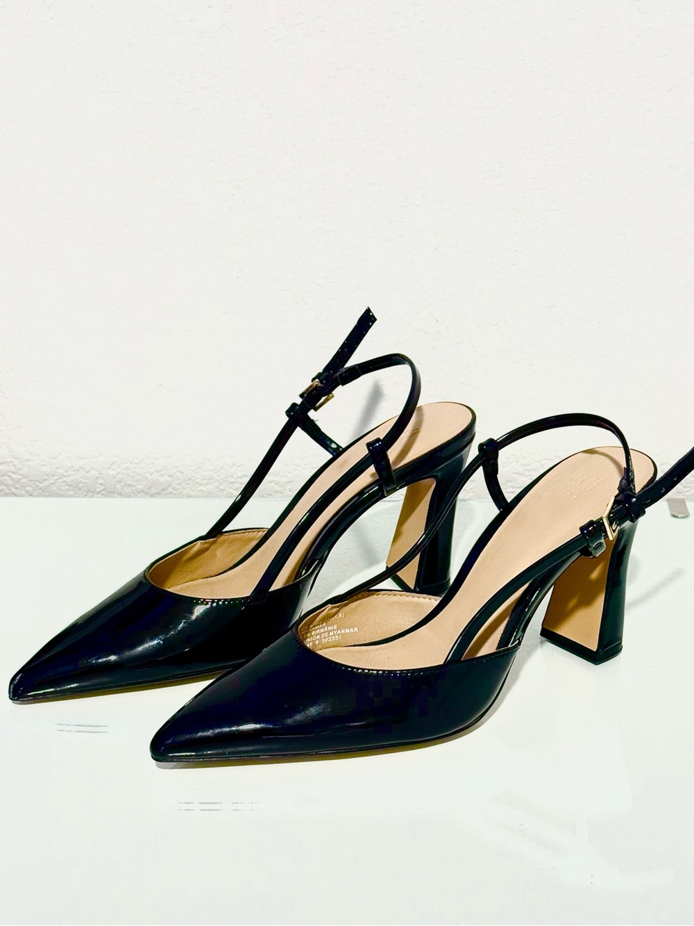 NWOT H&M Black Patent Pointed Slingback Heels Size 7